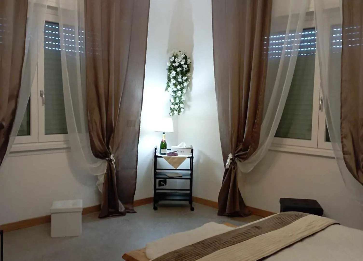 Tirano Express Luxury Apartments