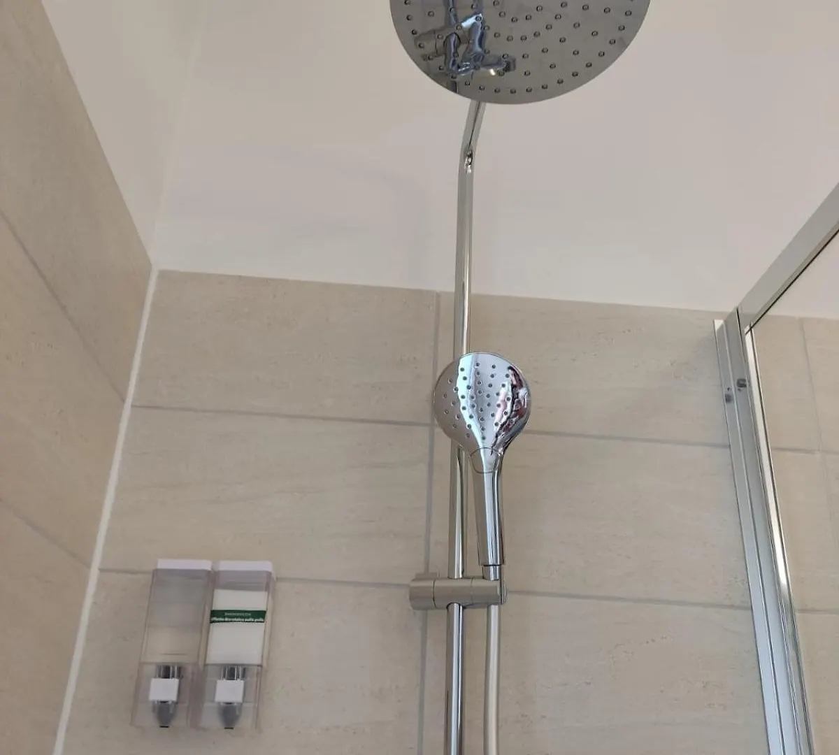 Tirano Express Luxury Apartments