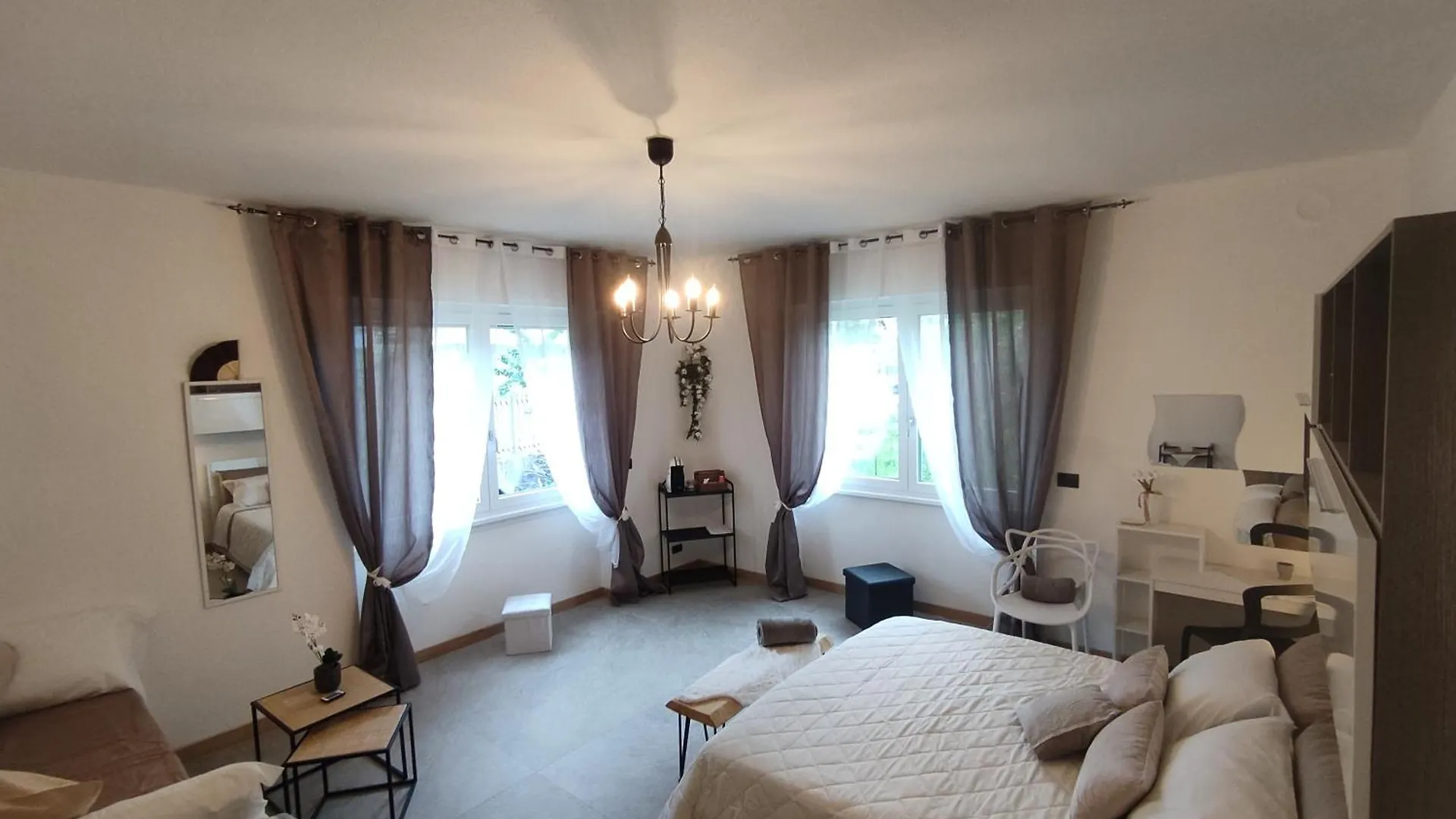 Tirano Express Luxury Apartments